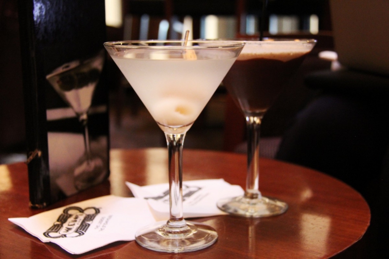 brasserie-ST MARTIN DE PALLIERES-min_martini_bar_lychee_chocolate_alcohol_liquor_happy_hour_happy-910161